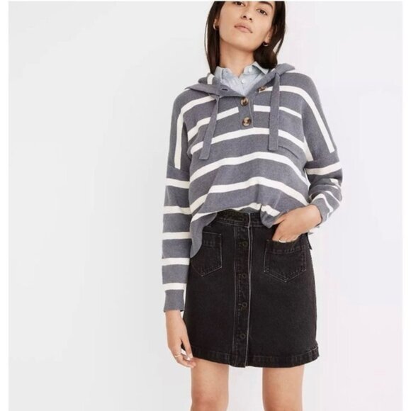 Madewell Dresses & Skirts - NWT Madewell High Waist Button Down Front Black Denim Skirt with Pockets, 33